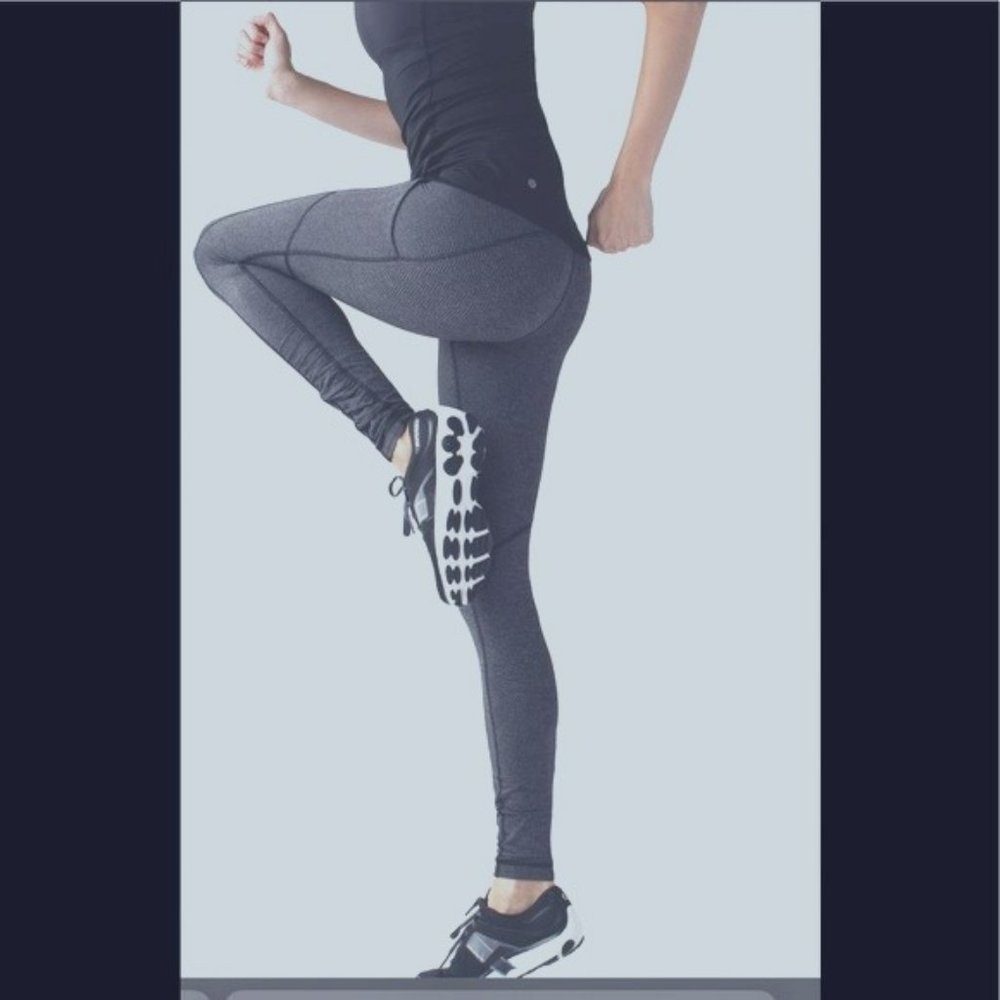Super flattering!! Lululemon Speed Tight IV Ruffle Leggings Heather Grey